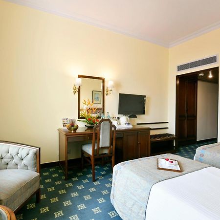 Peerless Hotel Καλκούτα Εξωτερικό φωτογραφία
