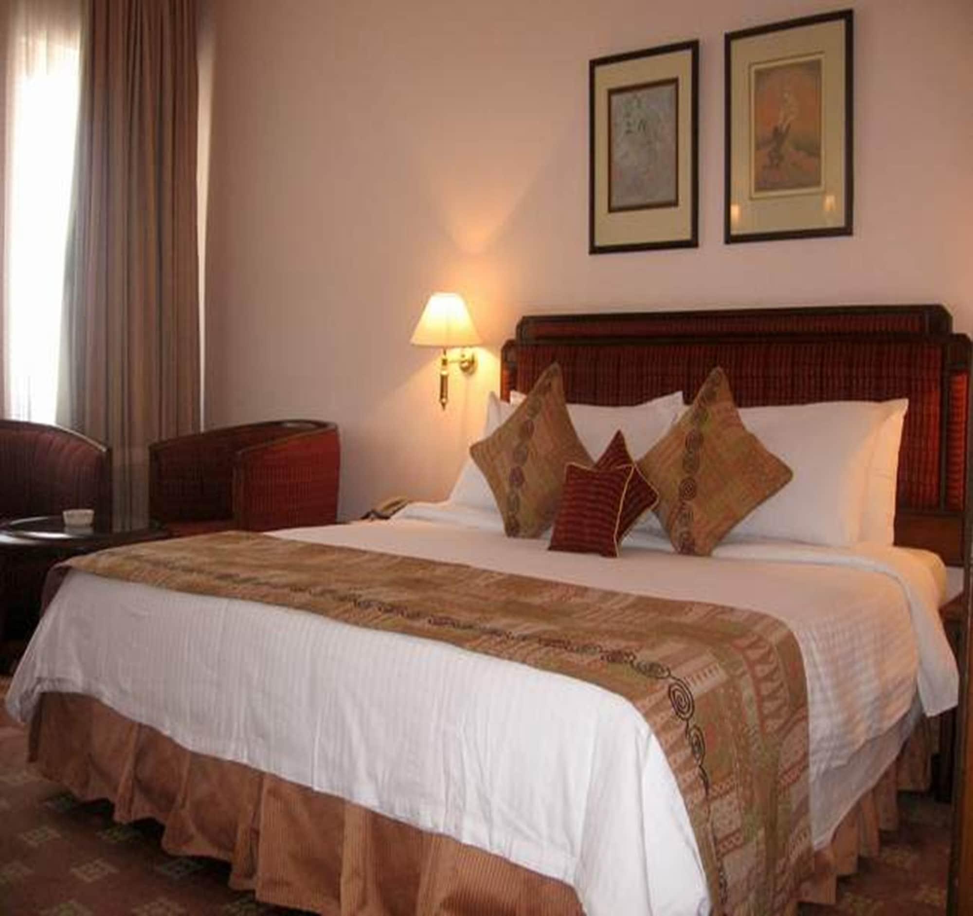 Peerless Hotel Καλκούτα Δωμάτιο φωτογραφία