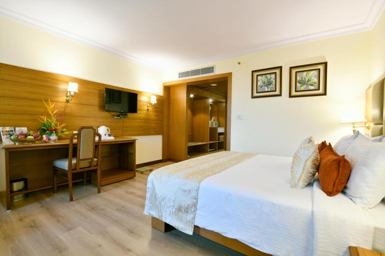 Peerless Hotel Καλκούτα Εξωτερικό φωτογραφία