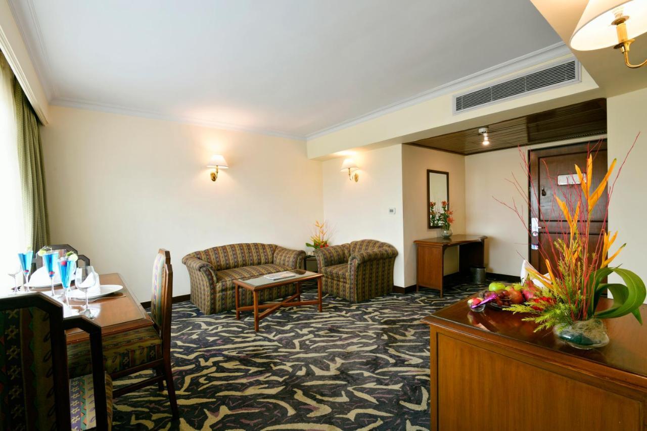 Peerless Hotel Καλκούτα Εξωτερικό φωτογραφία